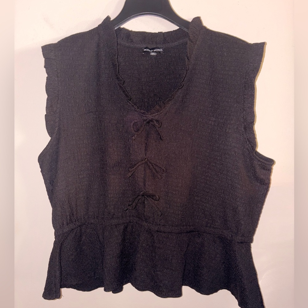 Modern Works size XL lace up black top